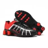 baskets basses nike shox nz pas cher noir rouge